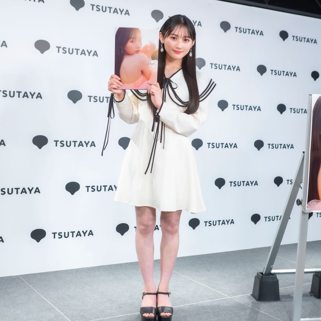 乃木坂46・川﨑桜が1st写真集『エチュード』発売記念取材会に出席