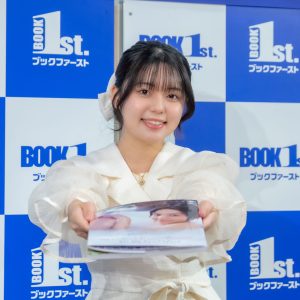松島かのん、2年ぶり2冊目の写真集は二十歳のメモリアル作品「大人っぽい表情や衣装も」