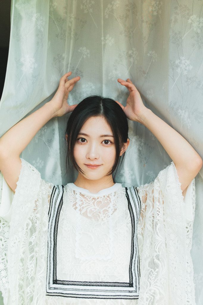 『週刊少年マガジン20号』巻中グラビアを飾る櫻坂46・谷口愛季