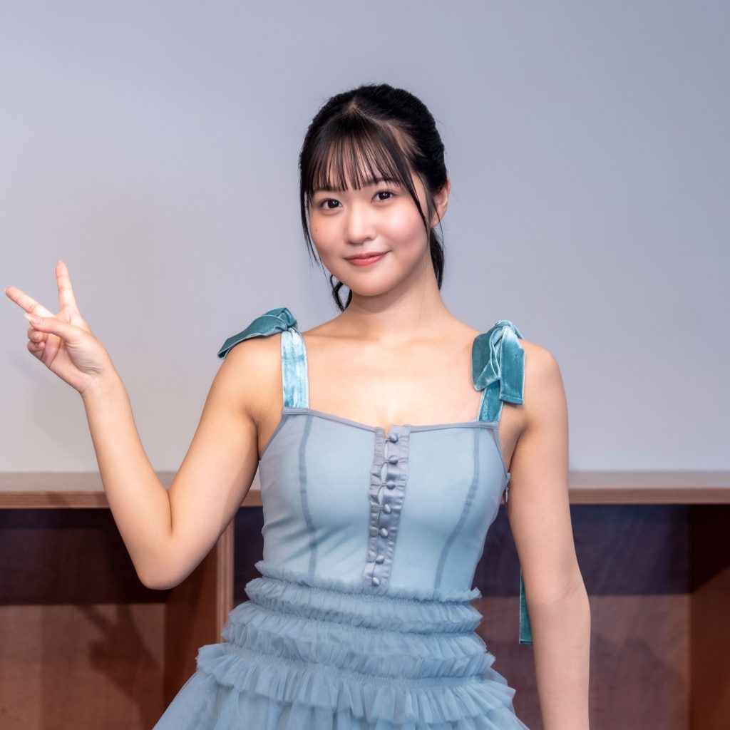 南みゆかが写真集『à la mode(アラモード)』発売記念取材会に出席