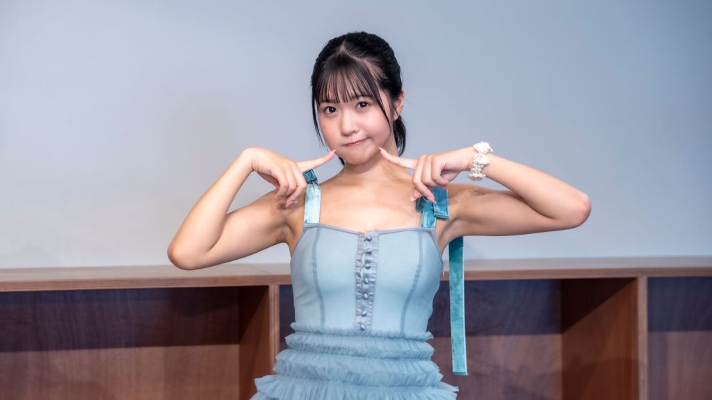 南みゆかが写真集『à la mode(アラモード)』発売記念取材会に出席