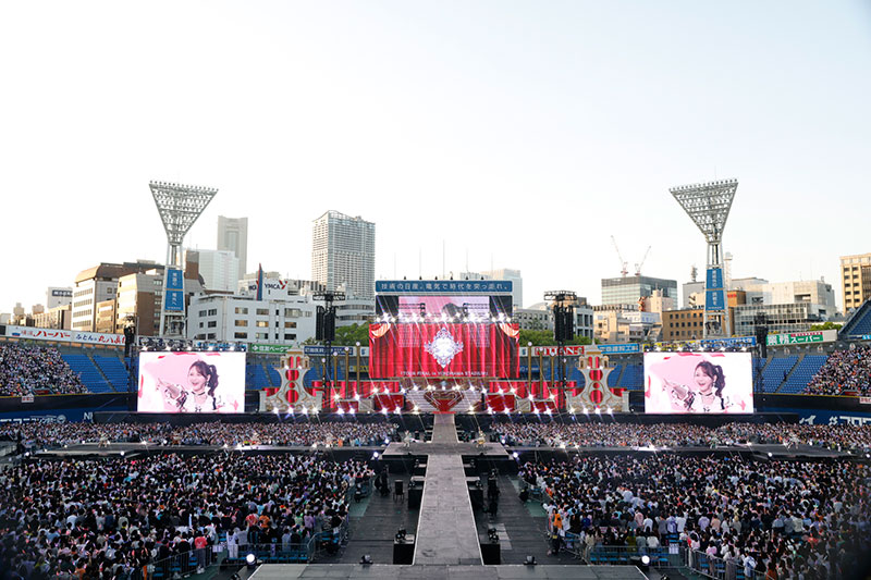 ＝LOVE 8周年ツアー「＝LOVE 8th ANNIVERSARY PREMIUM TOUR」FINAL in 横浜スタジアムより