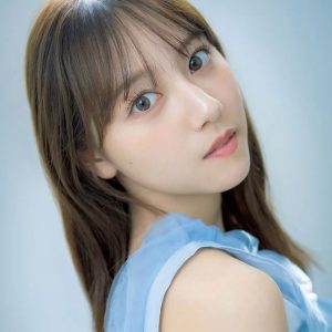日向坂46平岡海月、“クラゲ”をモチーフにした可憐なグラビア