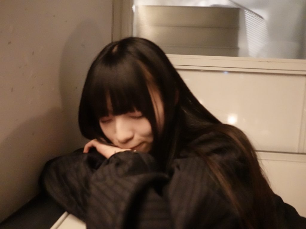 宮地すみれの公式インスタグラム（sumire_miyachi_）より