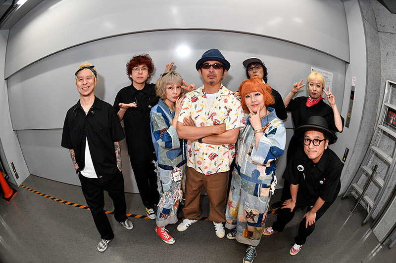 PUFFY 30th Anniversary Live『One Night "Birthday" Carnival』より