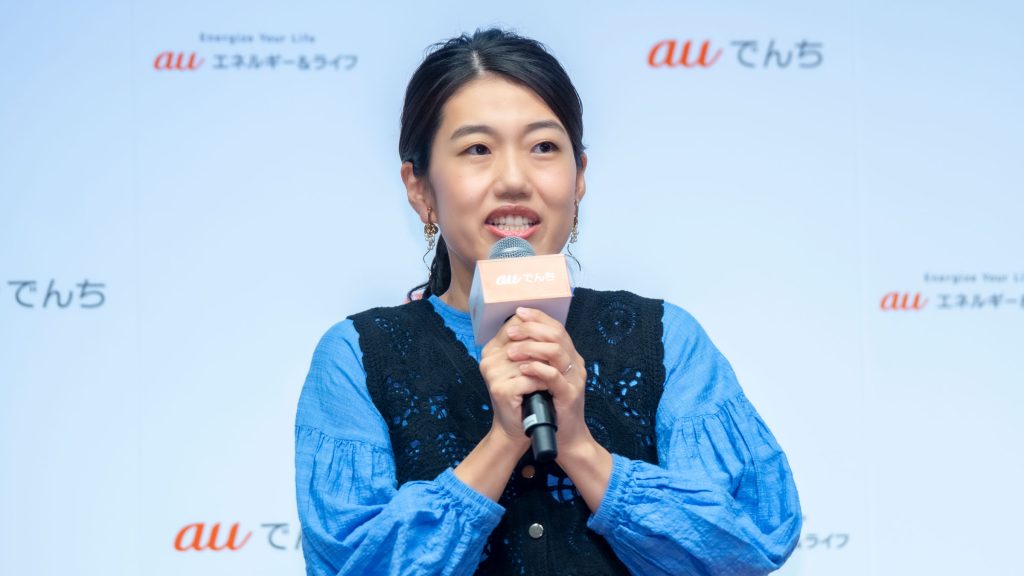 新サービス『auでんち』PR発表会に出席した横澤夏子