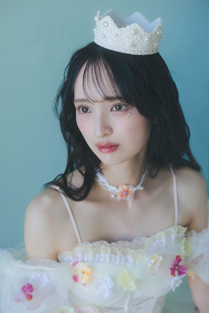 WHITE SCORPION ALLYデジタル写真集『Stunning』より