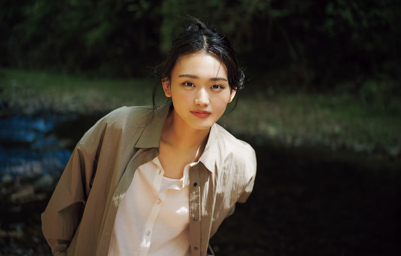 『週刊少年マガジン20号』に登場している櫻坂46・山﨑天
