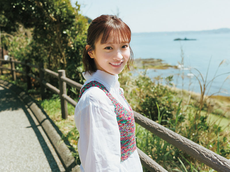 『週刊少年マガジン20号』に登場している櫻坂46・小島凪紗