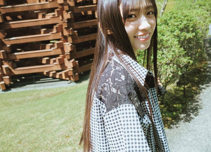『週刊少年マガジン20号』に登場している櫻坂46・佐藤愛桜
