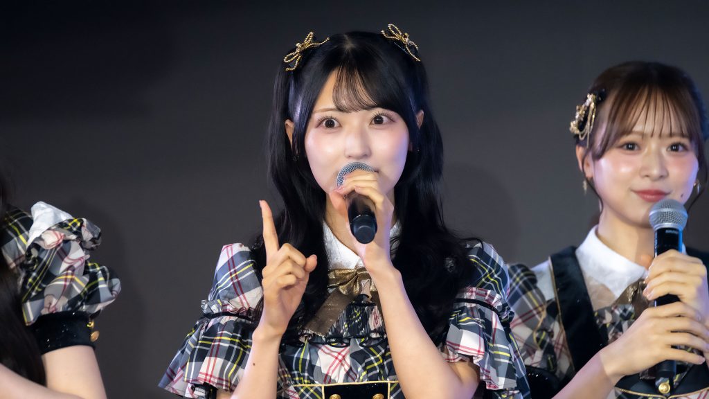 『AKB48 秋コンサート・コンセプト発表会』に出席したAKB48佐藤綺星