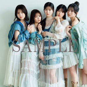 AKB48、5人で魅せる“三変化”　制服・部屋着・白ドレスで今の輝きを凝縮