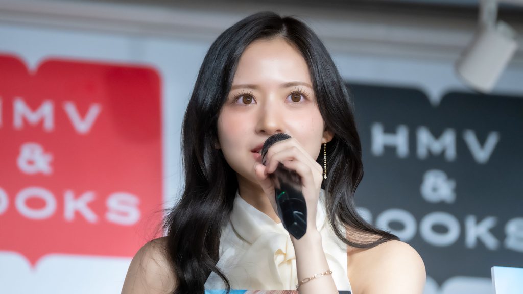 乃木坂46・金川紗耶が1st写真集『好きのグラデーション』発売記念取材会に出席