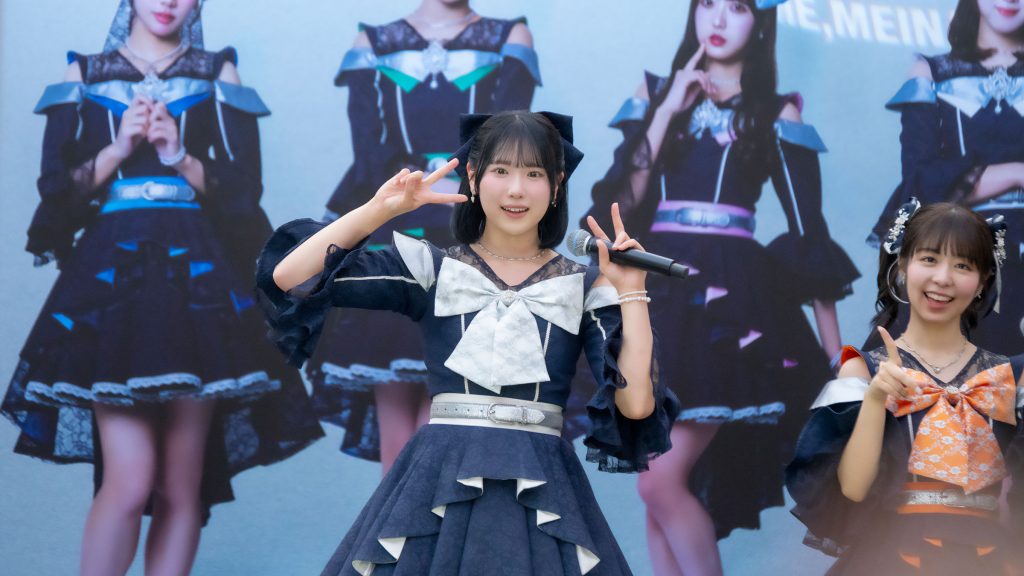 『ラフ×ラフ フリーライブ~1500人笑わせないと“夏”来ません!~』より