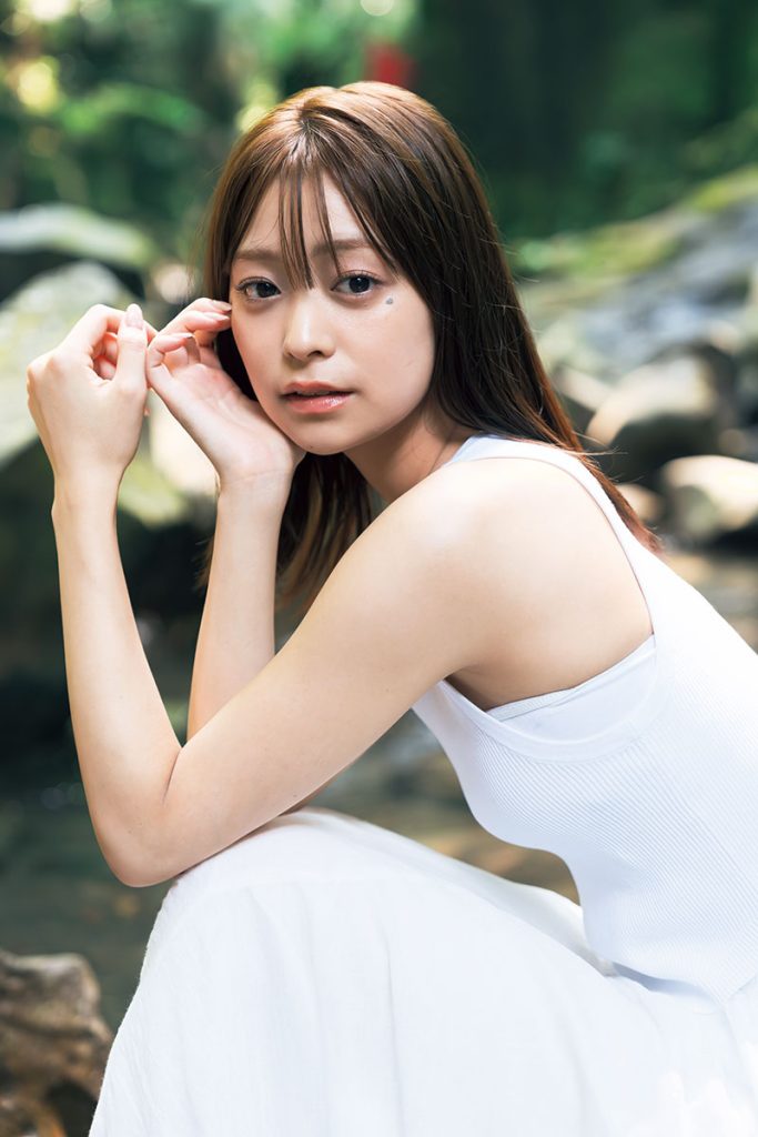 田﨑さくら写真集『さくらいろ』より