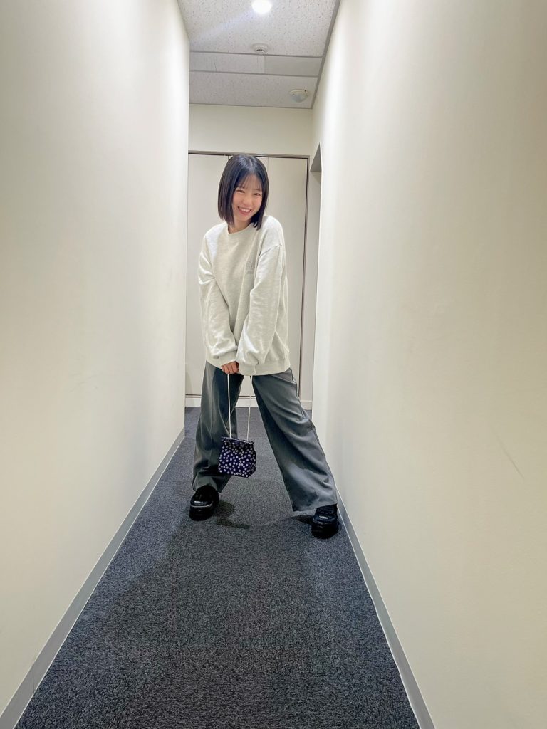 エレガントな信玄餅の持ち方part2な、須永心海