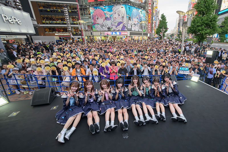 「ラフ×ラフ フリーライブ～1500人笑わせないと“夏”来ません！～」より