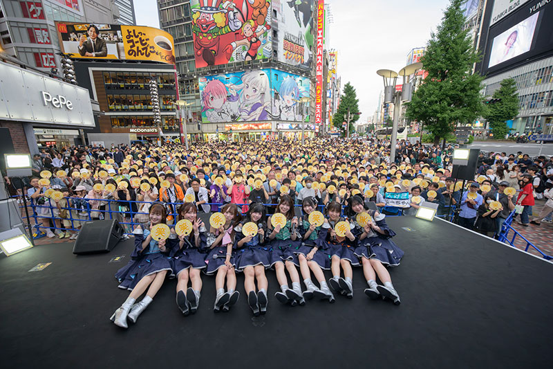 「ラフ×ラフ フリーライブ～1500人笑わせないと“夏”来ません！～」より