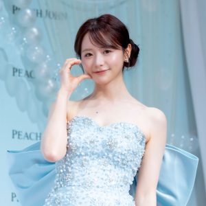 “新ミューズ”の森香澄、涼しげな人魚風姿で登壇「美に興味を持って体形管理」