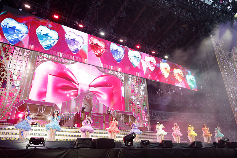 6月20日と21日にMUFGスタジアム(国立競技場)にて「Beyond “KYUN”♡~」を開催した=LOVE