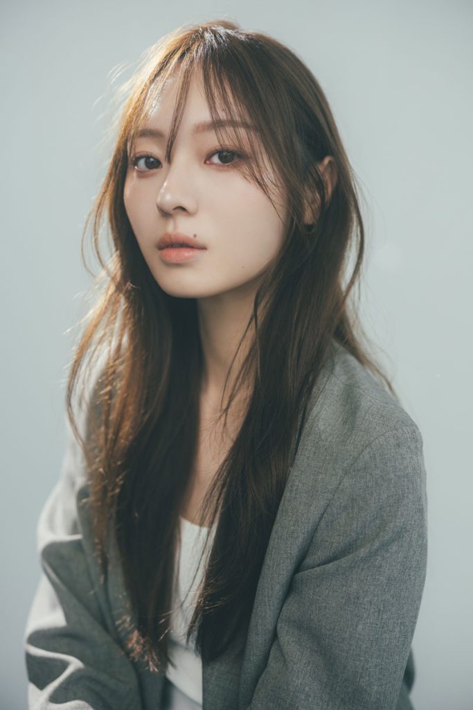 乃木坂46を卒業し、新たな道へと進む梅澤美波