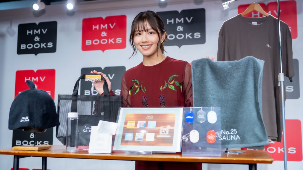 『No.25 SAUNA』第三弾発売記念イベントに出席した渡邉美穂