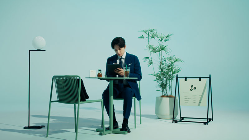 電子書籍リーダー「Kindle Scribe」新WEB CM「考える人は、書くを止めない篇」より
