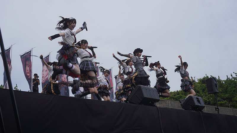 WHITE SCORPION海開きイベント「リアルBeach opening」より