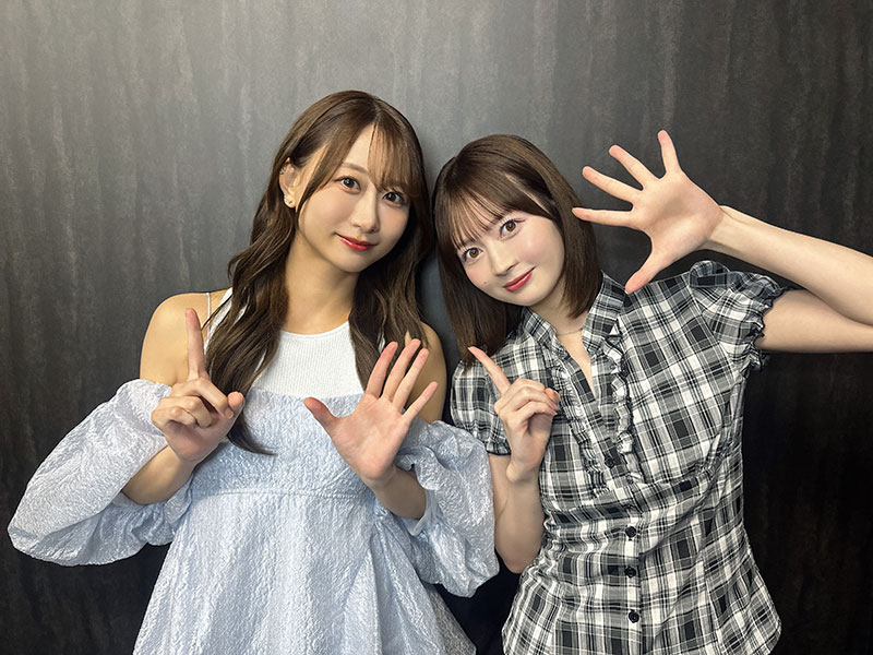 『ゆうなお15周年LIVE ～キミと夢見たあの日々を～』を開催することを発表した古畑奈和と江籠裕奈