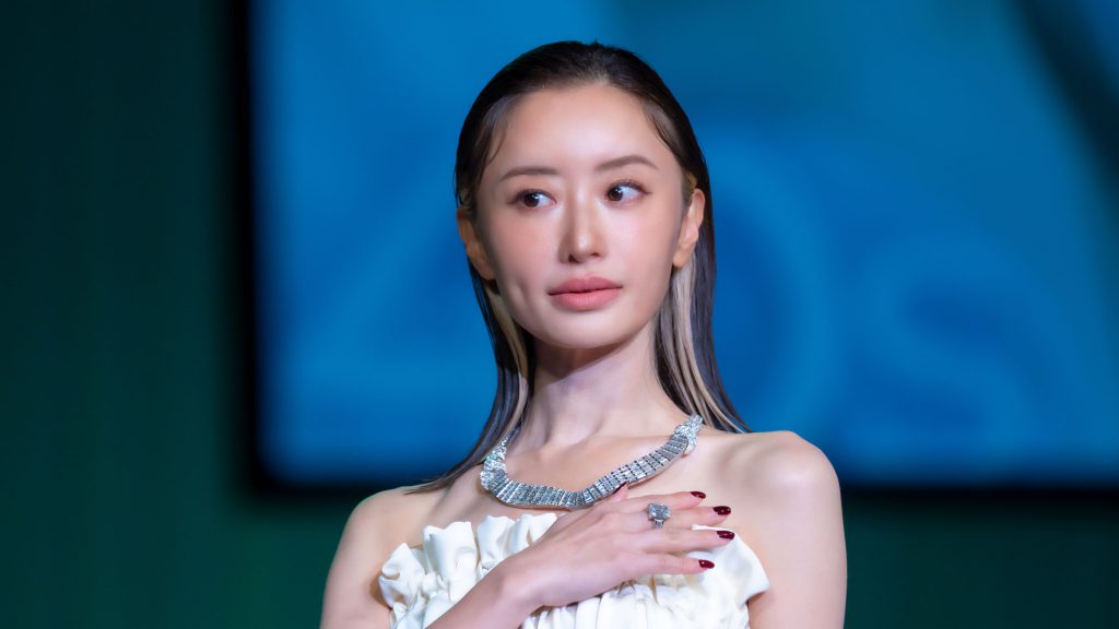 「第37回日本ジュエリーベストドレッサー賞」授賞式に出席した松本まりか