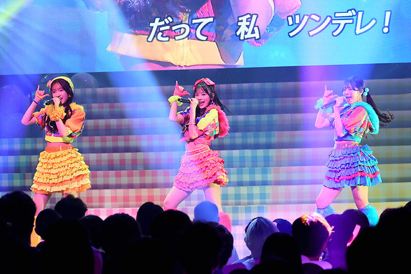 『AKB48 19期生昇格LIVE ~次の夏まで、ギンガムチェック~』より