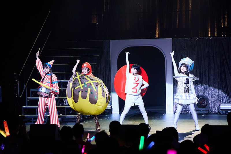 HKT48ライブツアー「HKT48 15th Anniversary Live Tour」より