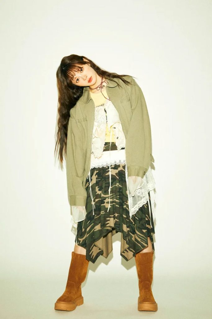 メイク：Hirotaka Iizuka (juice)、ヘア：Ken Yoshimura、スタイリスト：呉屋千紗季、撮影：木村辰郎、モデル：伊藤百花(AKB48)