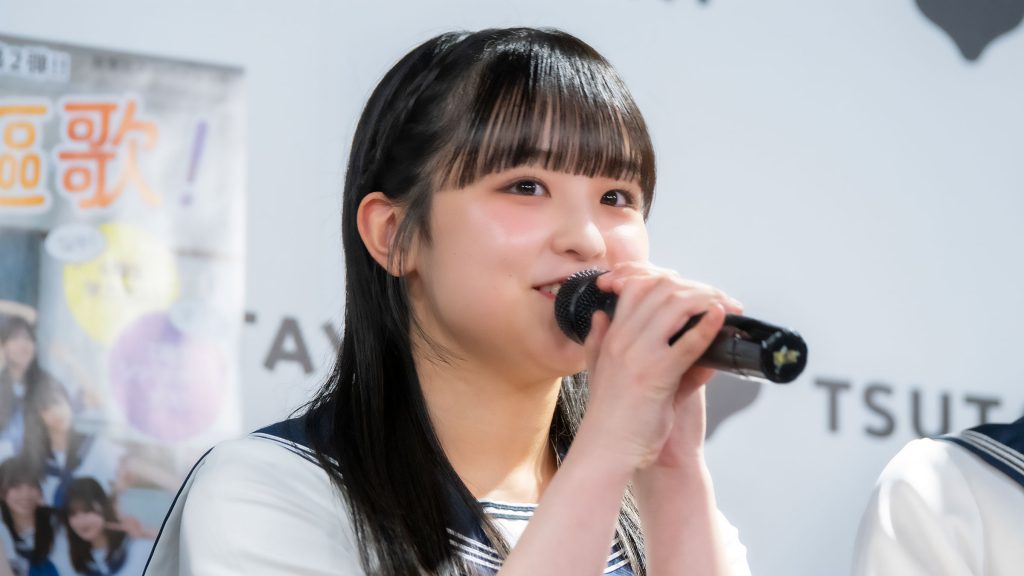 『HKT48 15th ANNIVERSARY BOOK 青春謳歌!』発売記念取材会に出席したHKT48・龍頭綺音