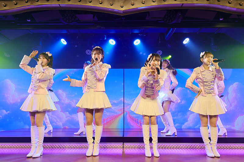 AKB48『夢のポップスター』初日公演より