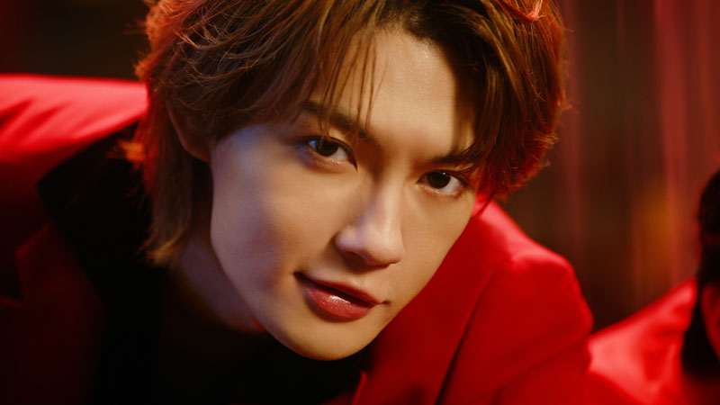 『ホットペッパーグルメ』新WebCM「席押さえ召喚」篇より