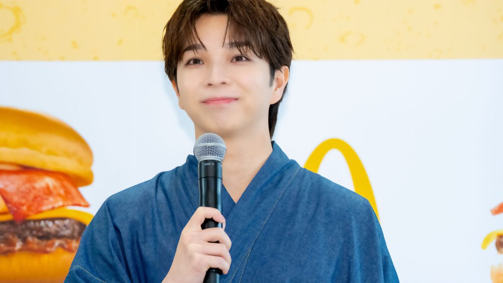 『2026年 月見ファミリー発表イベント』に出席した塩﨑太智