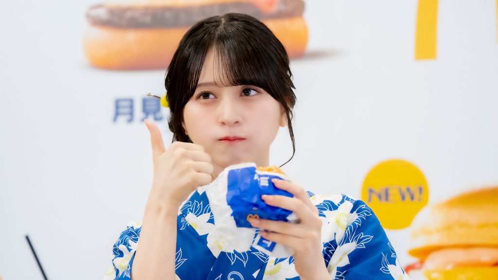 『2026年 月見ファミリー発表イベント』に出席した佐々木舞香