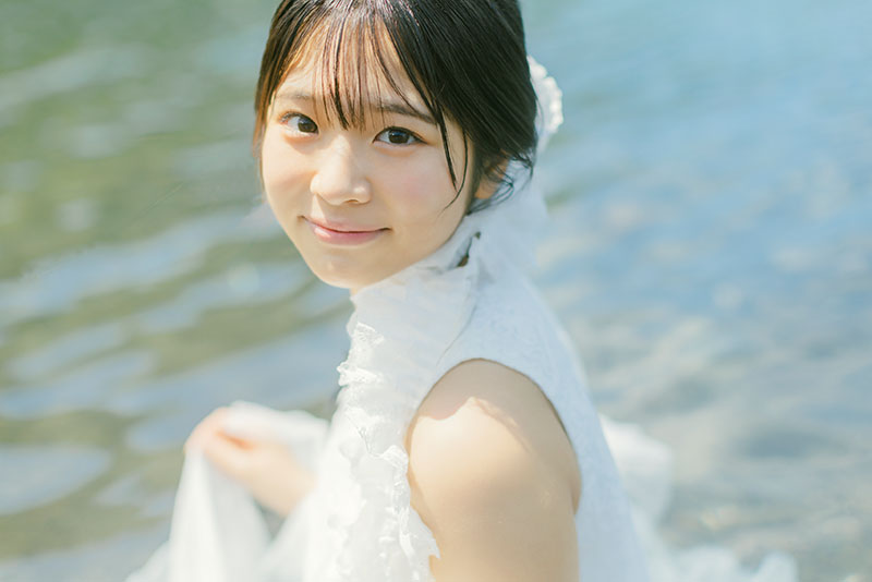 「B.L.T.2026年10月号」に登場しているAKB48・牧戸愛茉
