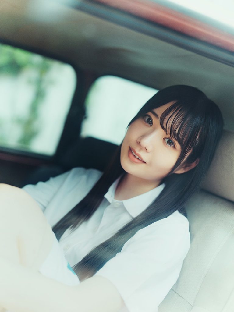 「B.L.T. SUMMER CANDY 2026」に登場している日向坂46・坂井新奈