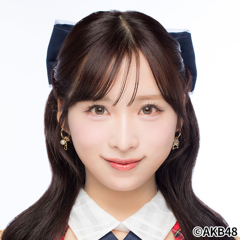 AKB48・小栗有以