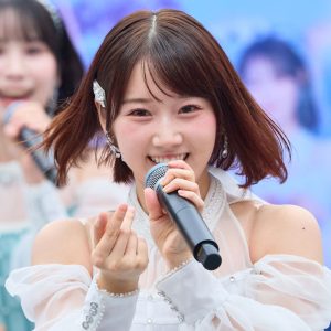 “夏の恋の衣替え”を歌う新曲『冬服に着替えたら』　STU48が豊洲で初パフォーマンス