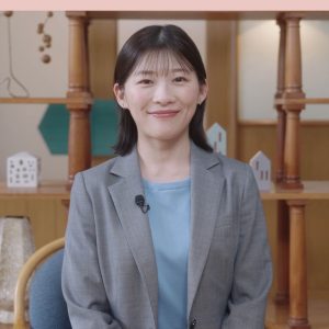 伊藤沙莉が“手のひらサイズ”で家づくりをサポート　頼れるアドバイザーの姿を描く物語