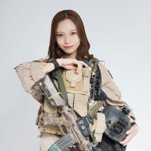 元NGT48川越紗彩、“イケメンさあや”が話題 ミリタリー姿とチャイナコスで新境地