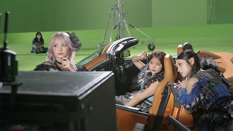 『カーセンサー』新CMメイキングより