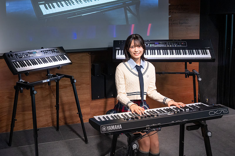 AKB48・新井彩永が『ヤマハ ステージキーボード新製品発表会』に出席