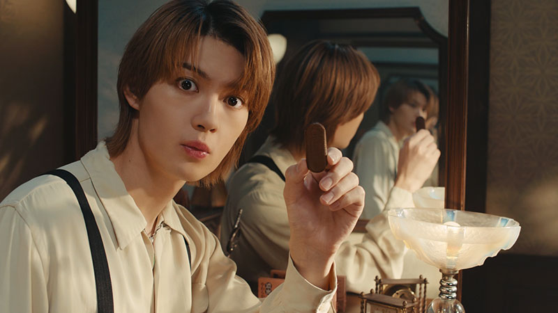 佐野勇斗が出演する新TVCM「生のとき『きみと永遠のとき』」篇より