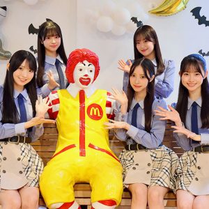 AKB48 21期研究生、初の東大ハウス訪問　“青いマックの日”へ向けて支援の想いを深める