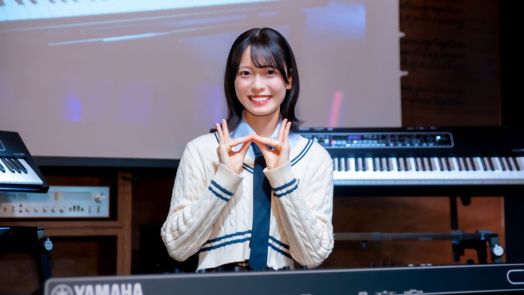 『ヤマハ ステージキーボード新製品発表会』に出席したAKB48・新井彩永
