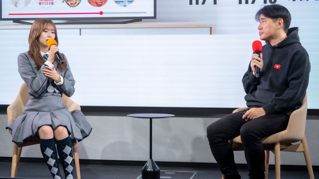 Google日本法人 YouTube Japanパートナーシップチームの山本和仁氏と対談する菅原咲月